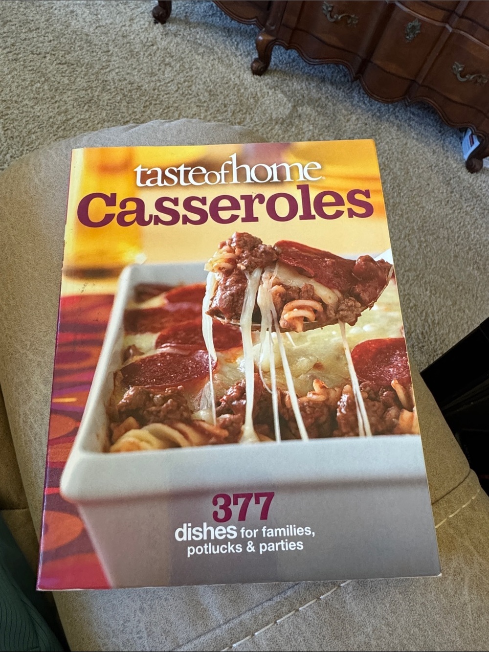 Taste of Home Casseroles 377 Recipe Dishes GUC Cookbook - Picture 1 of 5
